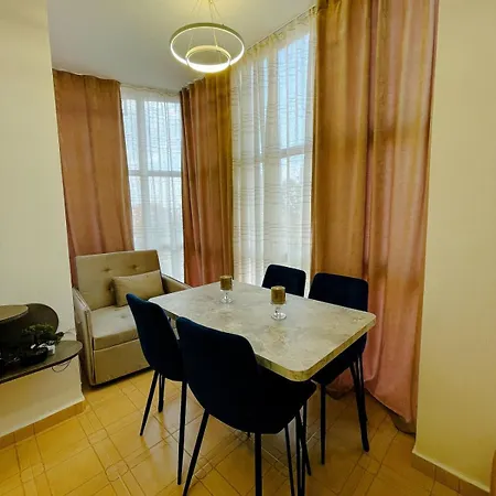 Apartment Johnny's